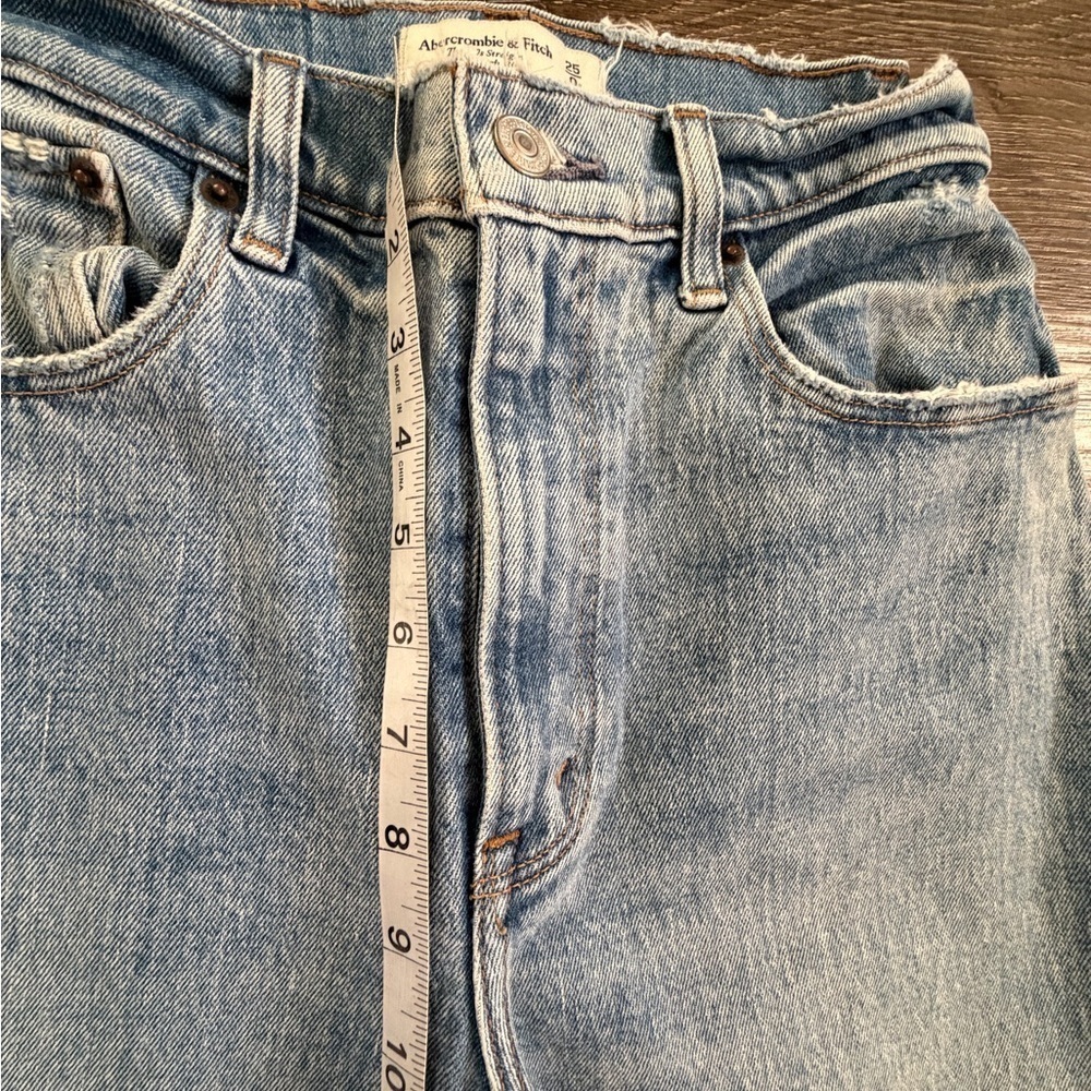 Abercrombie & Fitch Light Blue Straight Leg Jeans - Picture 4 of 6